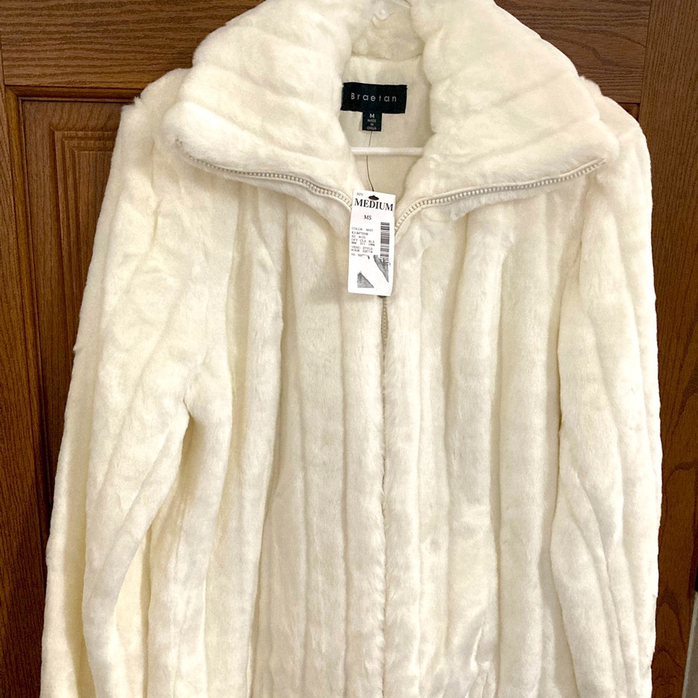 NWT  Faux fur jacket